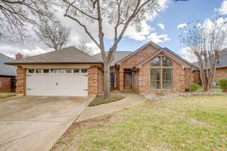 8016 Kendra Lane, North Richland Hills, TX 76182