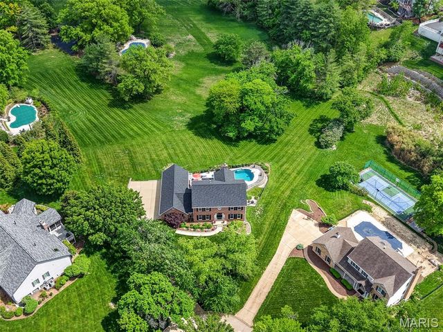 2108 Stillwater Point Court, Clarkson Valley, MO 63005