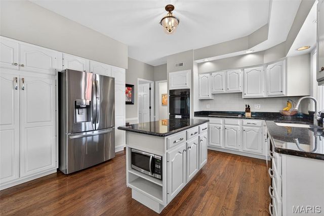 2108 Stillwater Point Court, Clarkson Valley, MO 63005