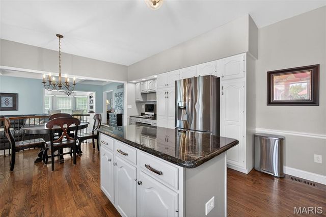 2108 Stillwater Point Court, Clarkson Valley, MO 63005
