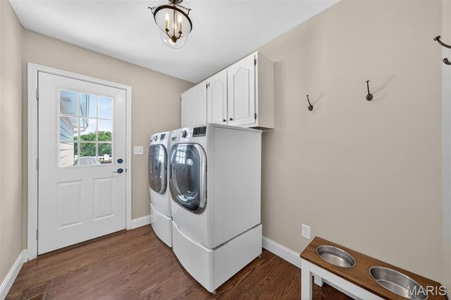 2108 Stillwater Point Court, Clarkson Valley, MO 63005