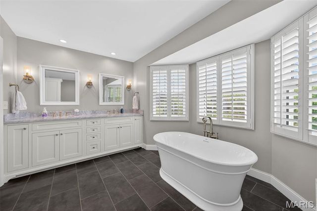 2108 Stillwater Point Court, Clarkson Valley, MO 63005