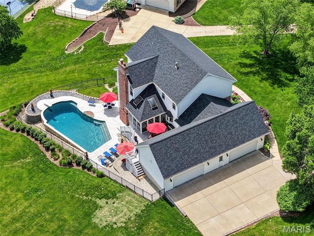2108 Stillwater Point Court, Clarkson Valley, MO 63005