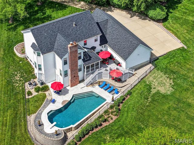 2108 Stillwater Point Court, Clarkson Valley, MO 63005