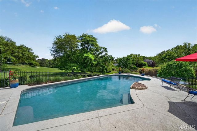 2108 Stillwater Point Court, Clarkson Valley, MO 63005