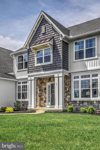 49 MONTICELLO DR, Lebanon, PA 17042