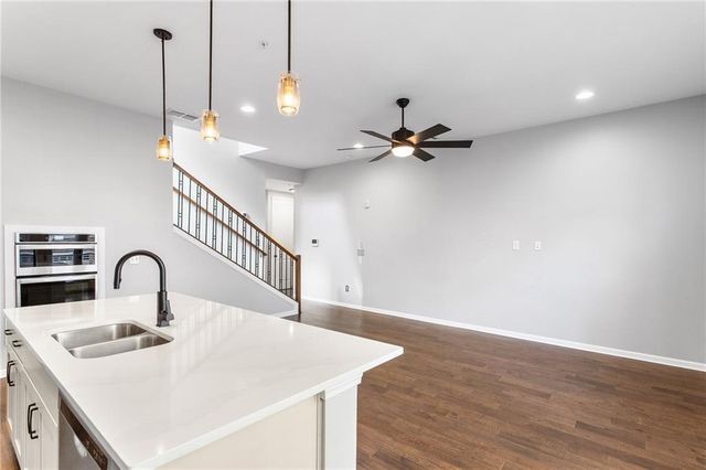 3933 Danube Lane 222, Atlanta, GA 30339