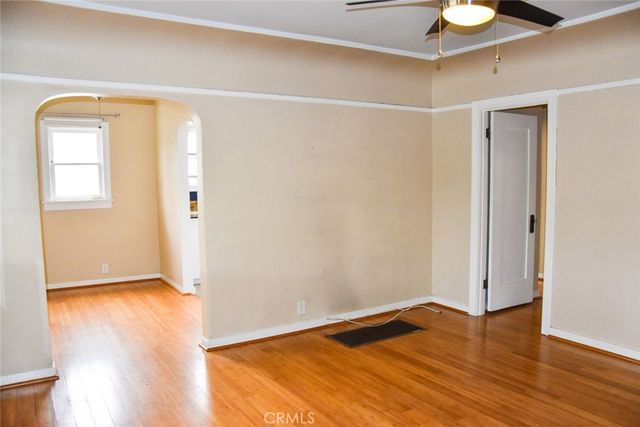 817 E Palm, Orange, CA 92866