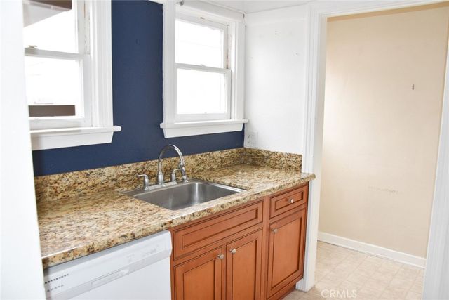 817 E Palm, Orange, CA 92866