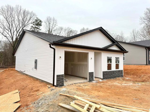 193 N Georgia Avenue, Chesnee, SC 29323