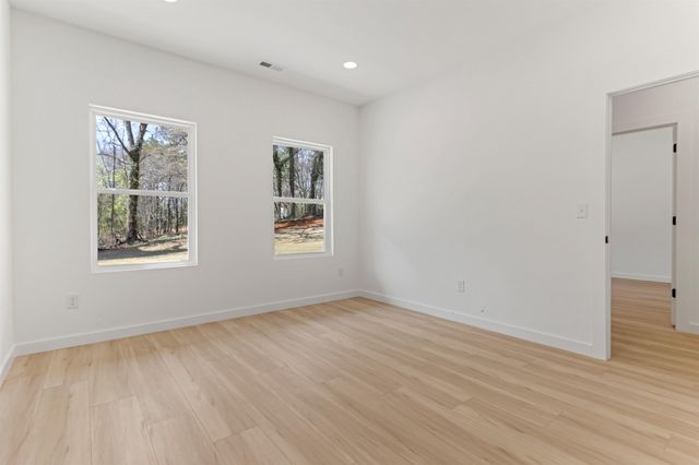 193 N Georgia Avenue, Chesnee, SC 29323