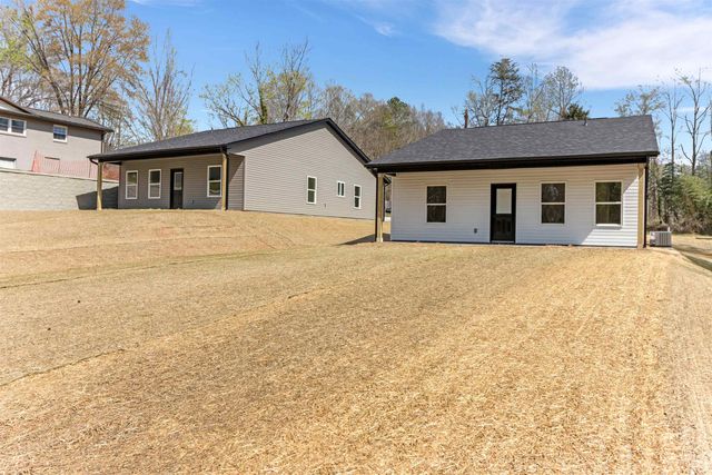 193 N Georgia Avenue, Chesnee, SC 29323