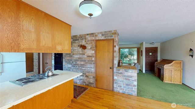 12741 Ring Lane, La Conner, WA 98257