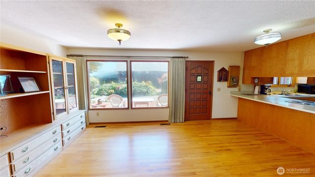 12741 Ring Lane, La Conner, WA 98257