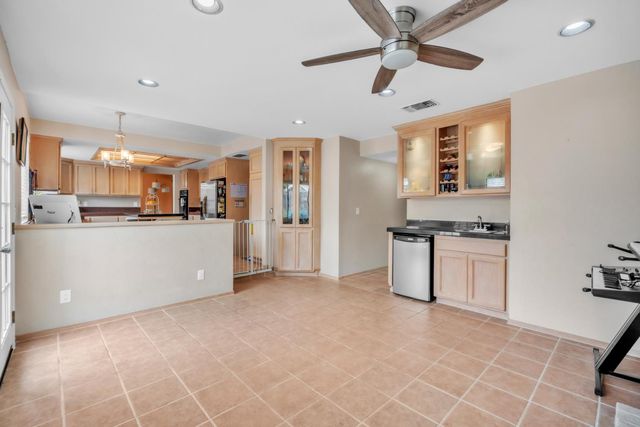 3308 Corbin Way, Sacramento, CA 95827