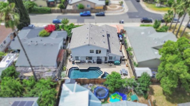 3308 Corbin Way, Sacramento, CA 95827