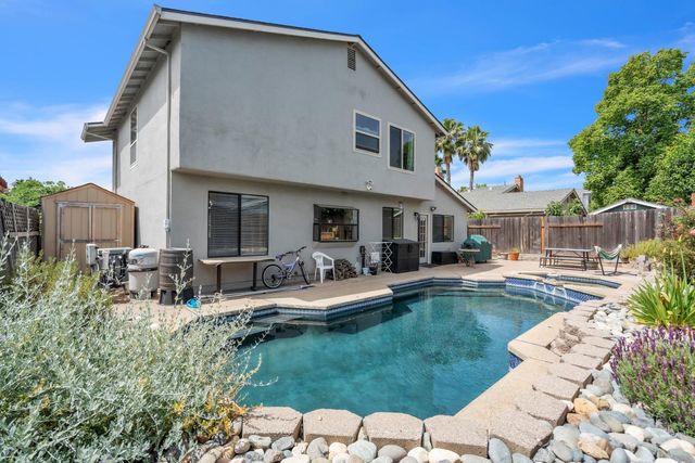 3308 Corbin Way, Sacramento, CA 95827