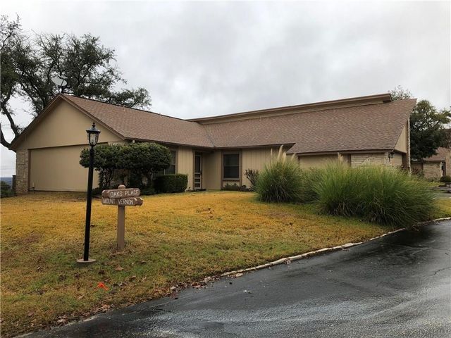 1 Oaks PL, Lago Vista, TX 78645