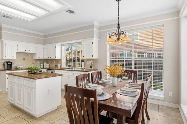 4623 Brook Shadow Drive, Kingwood, TX 77345