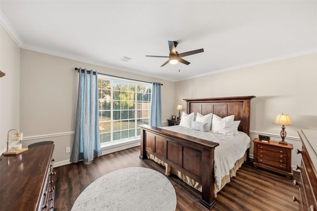 4623 Brook Shadow Drive, Kingwood, TX 77345