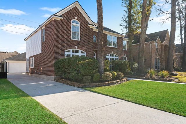 4623 Brook Shadow Drive, Kingwood, TX 77345