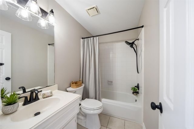 4623 Brook Shadow Drive, Kingwood, TX 77345