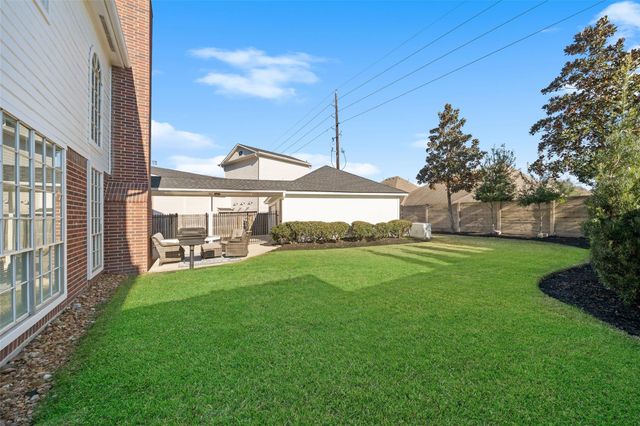 4623 Brook Shadow Drive, Kingwood, TX 77345