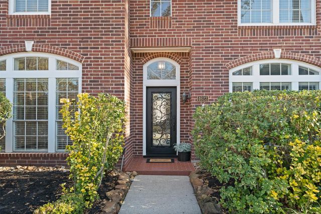 4623 Brook Shadow Drive, Kingwood, TX 77345