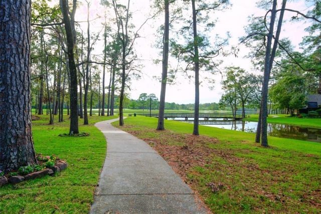 4623 Brook Shadow Drive, Kingwood, TX 77345