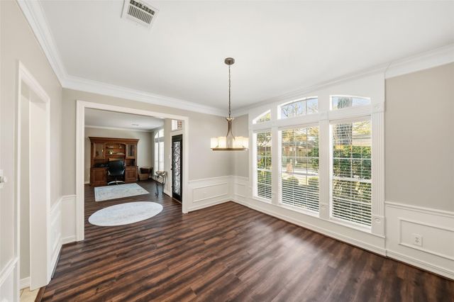 4623 Brook Shadow Drive, Kingwood, TX 77345