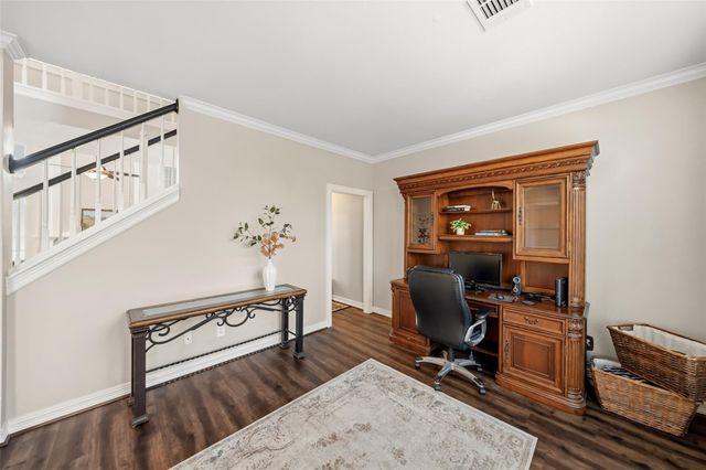 4623 Brook Shadow Drive, Kingwood, TX 77345