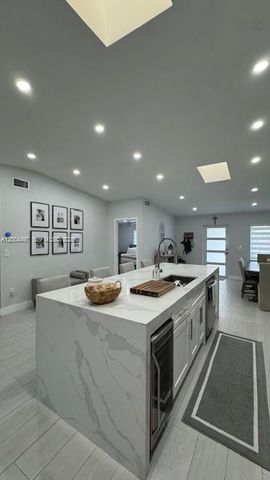 13812 SW 16th Ter, Miami, FL 33175