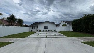 13812 SW 16th Ter, Miami, FL 33175