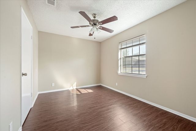 5945 Jackie Terrace, Watauga, TX 76148