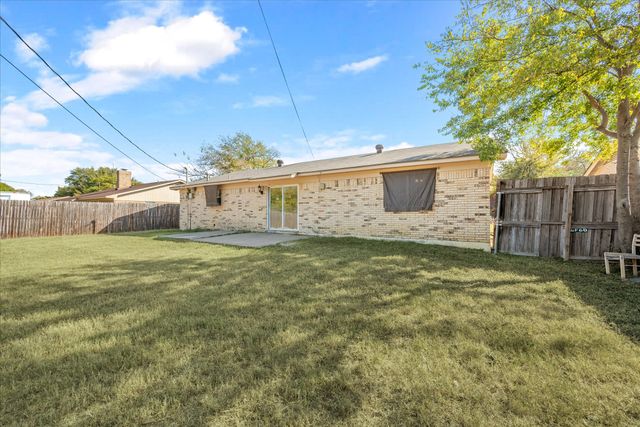 5945 Jackie Terrace, Watauga, TX 76148