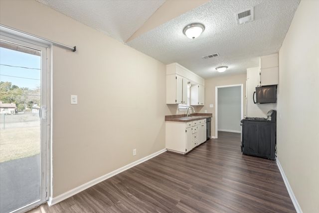 5945 Jackie Terrace, Watauga, TX 76148