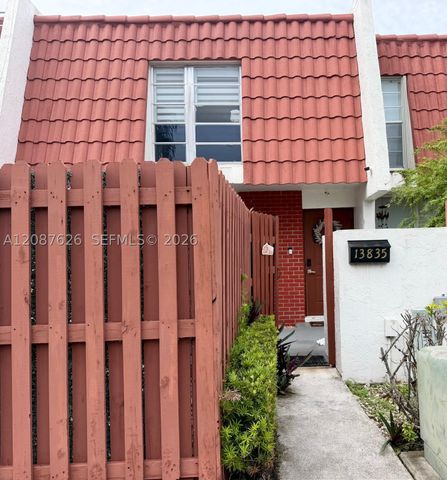 13835 SW 84th St 503, Miami, FL 33183