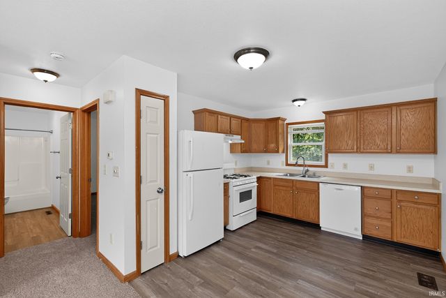 1404 Pike Street, Bristol, IN 46507