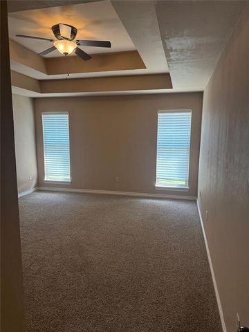 10924 SW 30th Terrace, Yukon, OK 73099