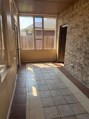 10924 SW 30th Terrace, Yukon, OK 73099