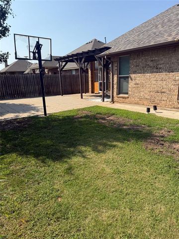 10924 SW 30th Terrace, Yukon, OK 73099