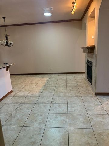10924 SW 30th Terrace, Yukon, OK 73099