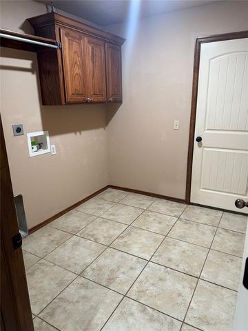 10924 SW 30th Terrace, Yukon, OK 73099