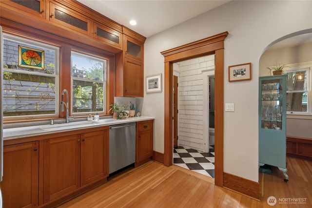 1416 S 5th Street, Tacoma, WA 98405