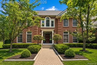 2398 Heronwood Drive, Bloomfield Hills, MI 48302