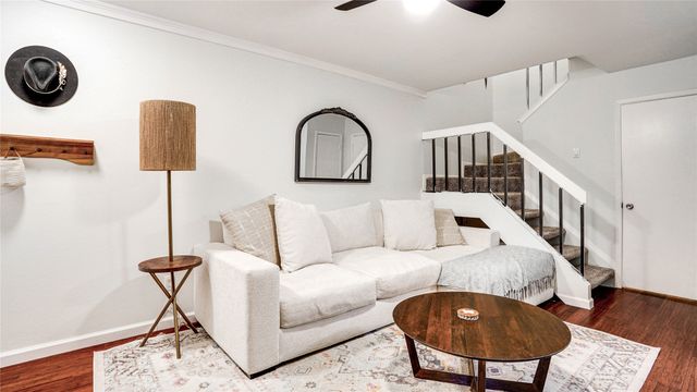 5740 Martel Avenue A19, Dallas, TX 75206