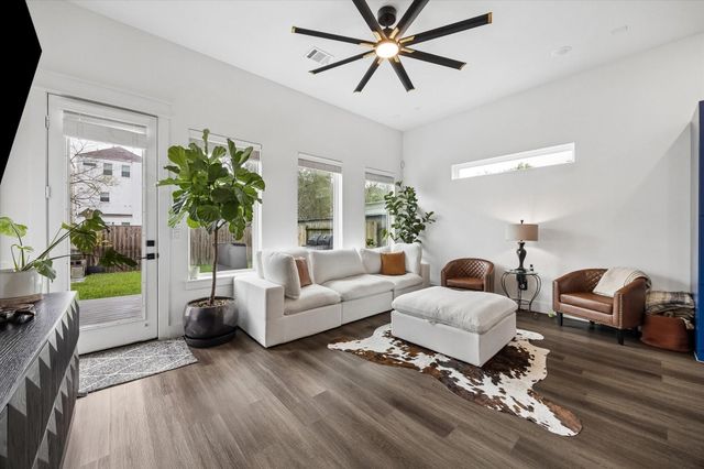 5318 Wunder Lane, Houston, TX 77091