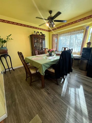 558 Cedarwood Ct, Los Banos, CA 93635