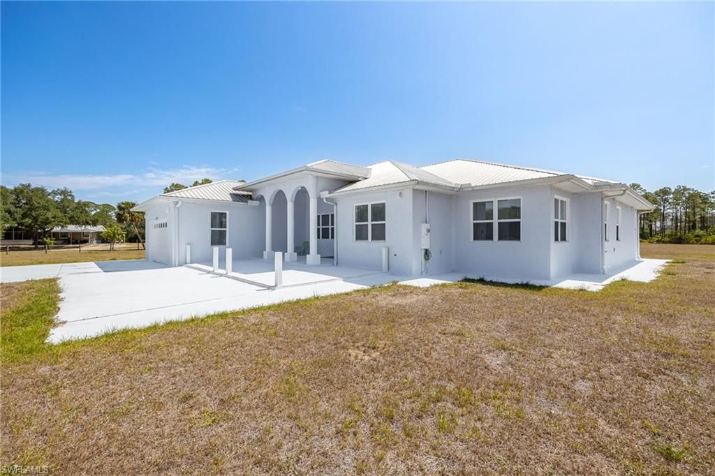 1083 Pollywog DR, LABELLE, FL 33935 — photo 3