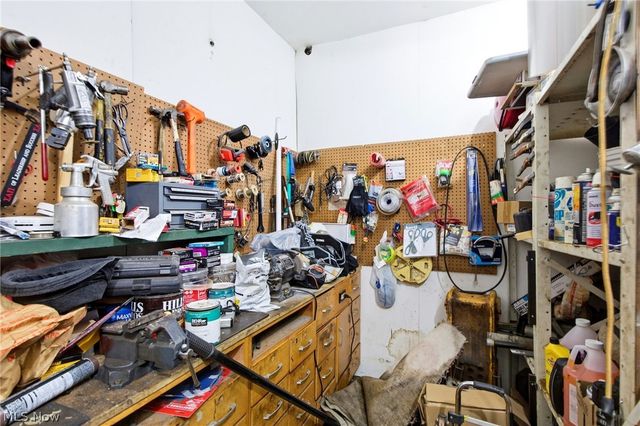 7910 Saint Clair Avenue, Cleveland, OH 44103